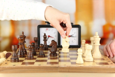 Chess coach and give you quality chess lessons